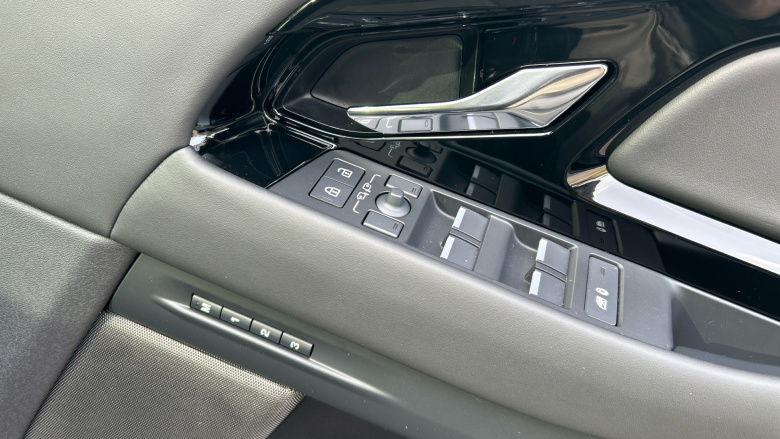 Land Rover Range Rover Evoque 2.0 D200 Autobiography 5dr Auto [Revised] Diesel Hatchback